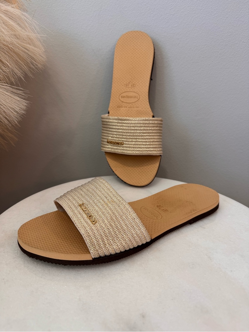 Havaiana Women’s Cream Gold-Thread Slide Sandals